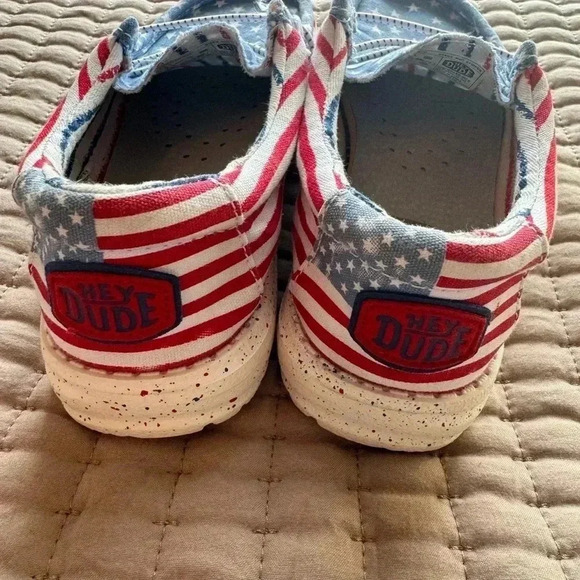 HEY DUDE WALLY YOUTH PATRIOTIC‎ YOUTH SHOES SIZE Y2-L3 EUC SUPER COOL SHOES - Picture 6 of 16